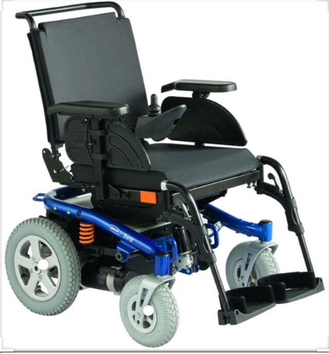 Frère handicapé en difficulté quotidiennement