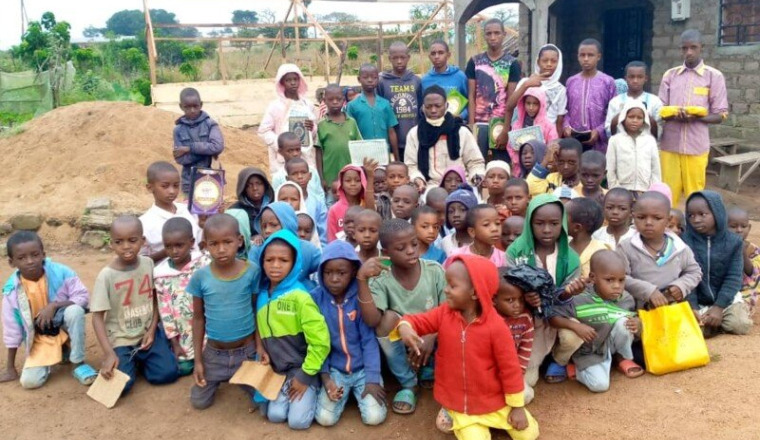 Construction d'une école et achat de Mous-haf