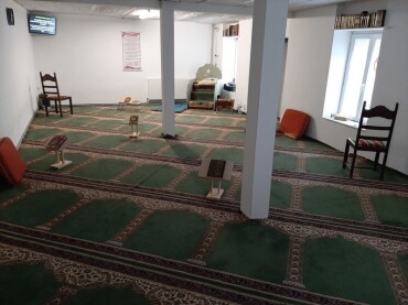 LA MOSQUEE A BESOIN DE VOUS FI SABIL ALLAH.