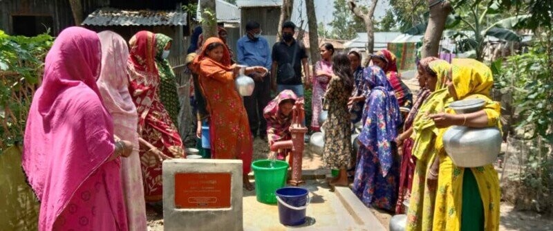 SADAQA JARIYA - FORER DE 2 PUITS AU BANGLADESH