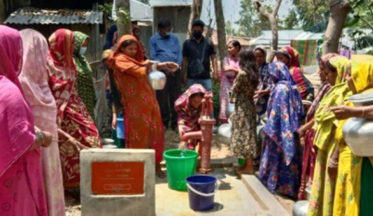 SADAQA JARIYA - FORER DE 2 PUITS AU BANGLADESH