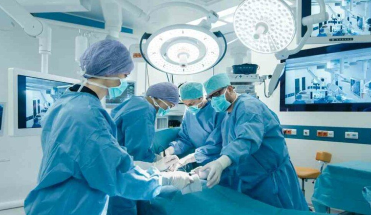 solidarité : une femme malade du cancer à Ichniwen