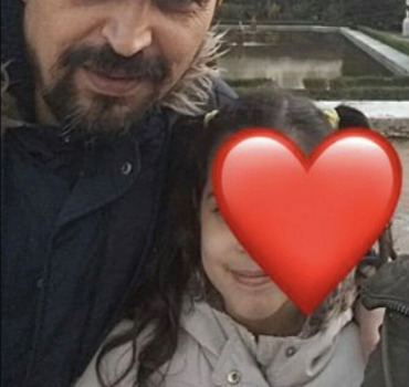Operación ocular para volver a ver a su hija