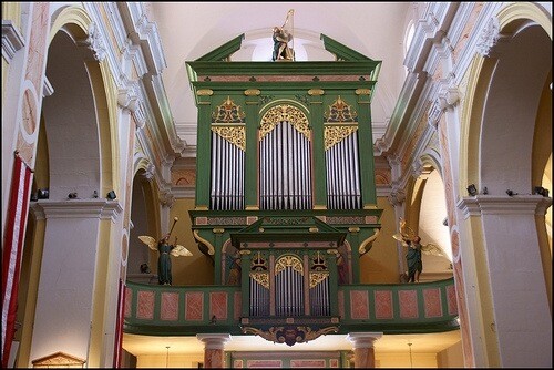 Restauration des soufflets : Orgue de St-Tropez