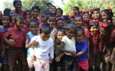 Aidons les orphelins du Kerala en Inde