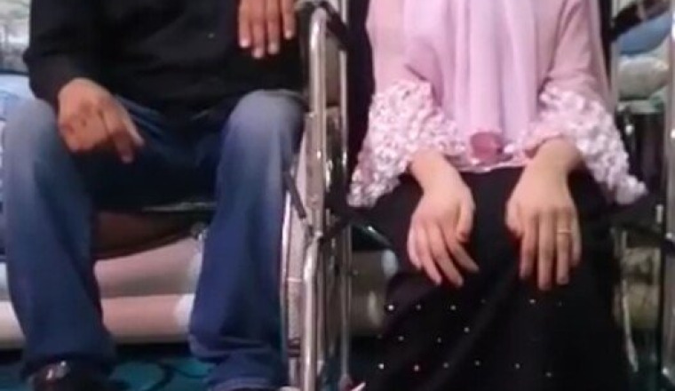 Aidez Basmala à marcher