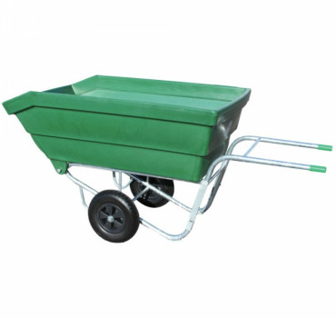 Une brouette a fumier pour les écuries du Talisman