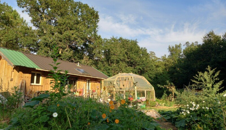 Aide aux frais d'avocat pour le jardin des bibous