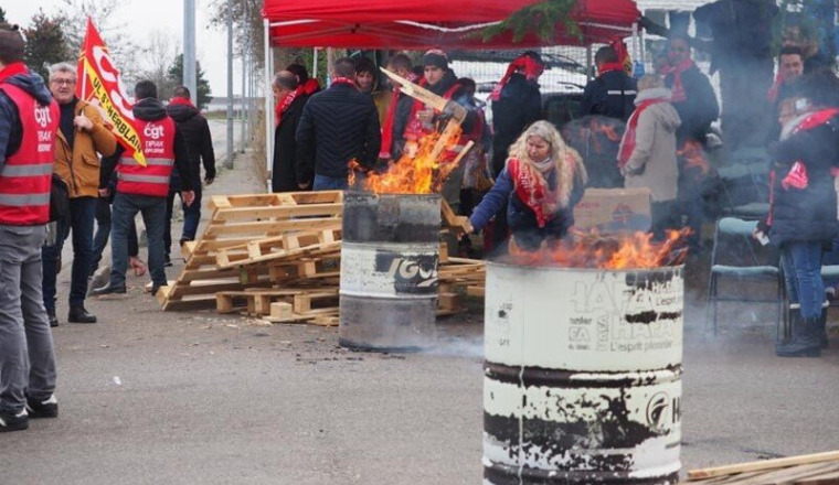 Les pirates en grève pour leurs salaires !!