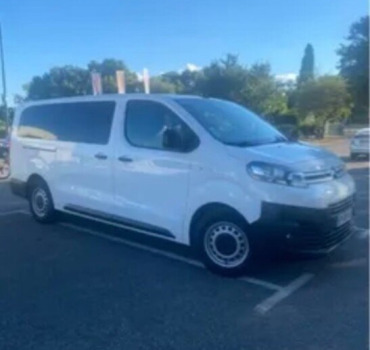Finaliser l’achat du minibus