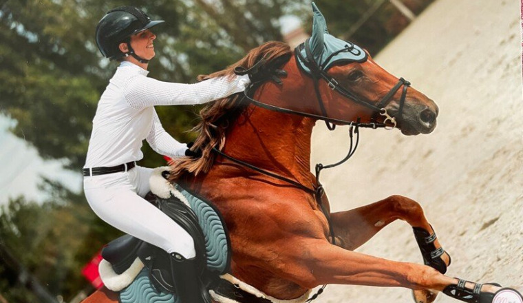 Aidez une cavalière handicapée à réaliser son rêve
