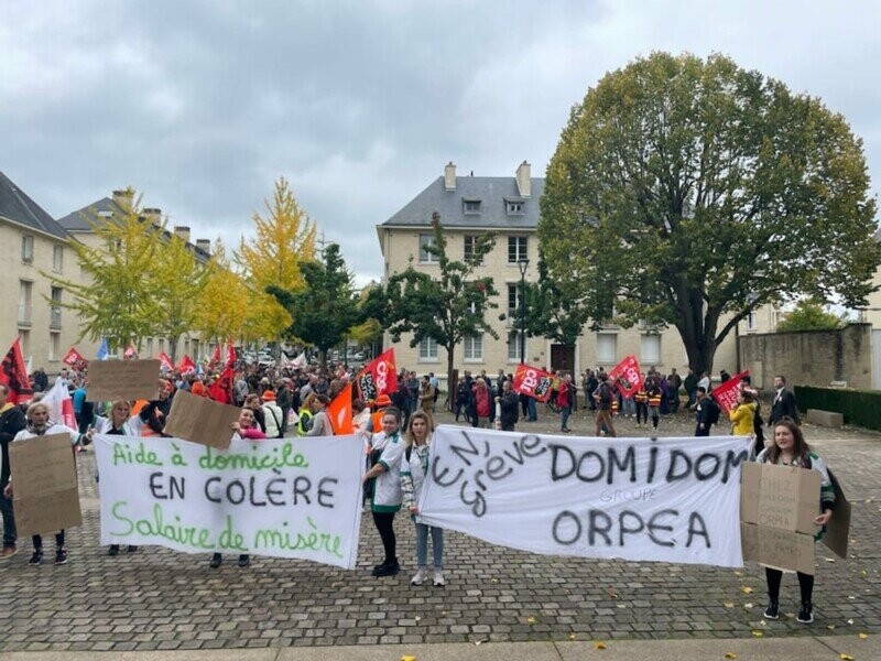 Auxiliaire de vie en grève