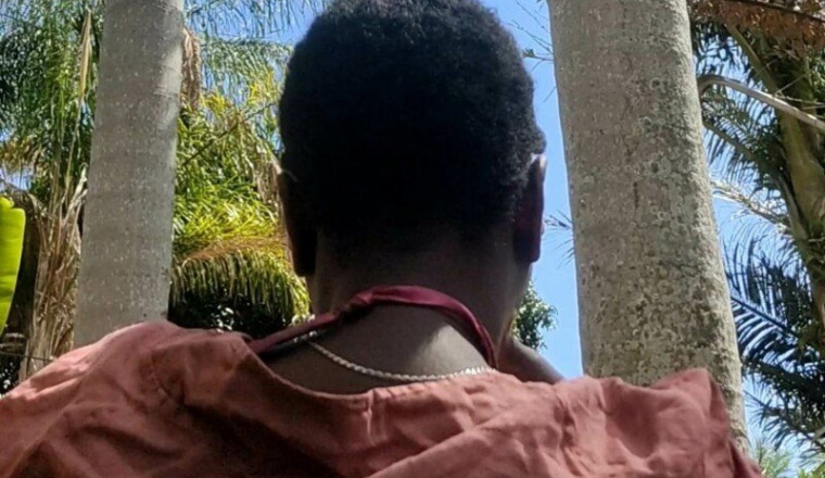 Aider Djamila et sa fille Kadija à se retrouver
