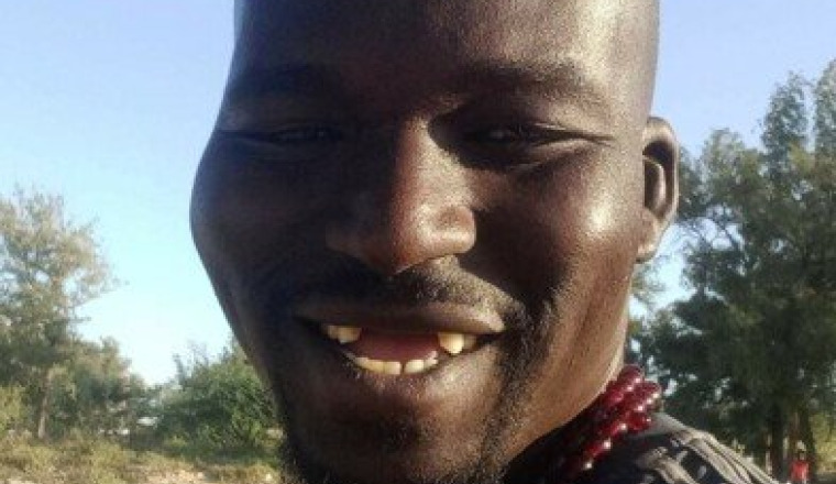 Aidez le à retrouver son sourire !