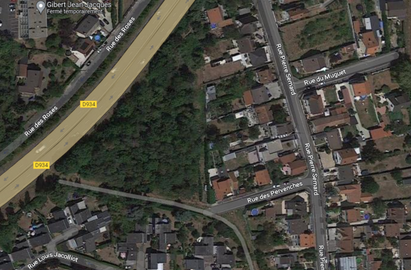 Contre abattage forêt pour projet construction