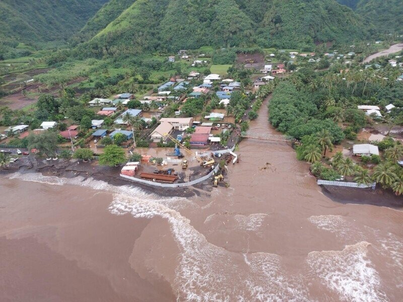 Stand up for Teahupo'o Community