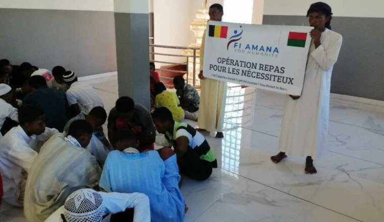 Opération repas pour les nécessiteux de Madagascar