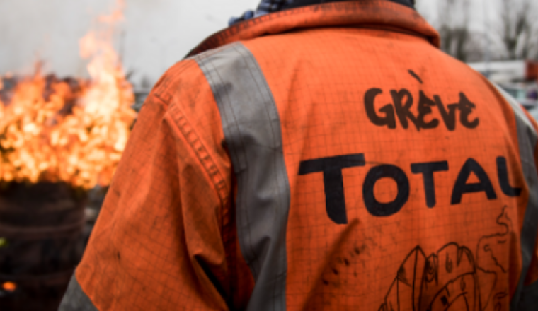 Solidarité avec les pompiers Grandpuits en grève