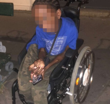 Un nouveau fauteuil pour adama🙏🏽