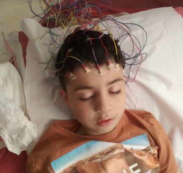 Aidez un garçon atteint  du syndrome de Lennox-Gas