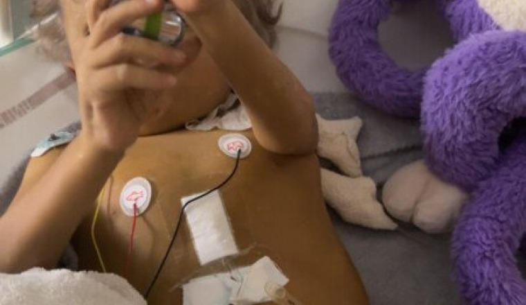 Aider elio à luter contre le syndrome d’alagille