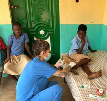 Aide hospitalière enfant 10 ans.