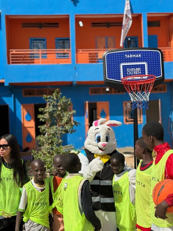 Une Goutte d’Espoir Pour Les Enfants Des Rues au🇸