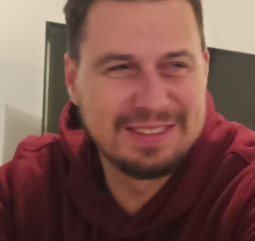 pek tom