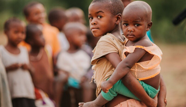 Construire l’orphelinat « Maman »