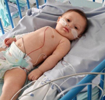 Urgence vitale pour le cœur de bébé Youcef