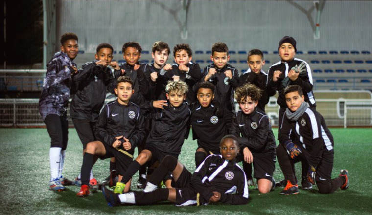 Aidons nos jeunes à participer à un tournois