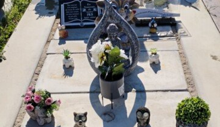 Monument funéraire pour mon fils brian