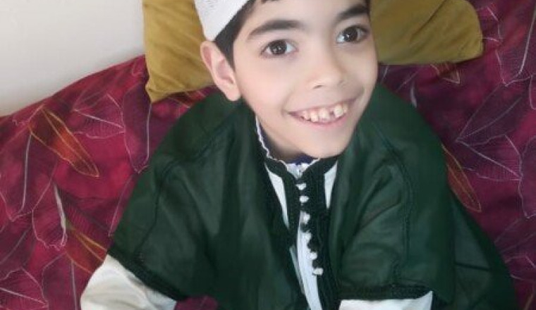 Mehdi 11 ans veut marcher comme tous les enfants
