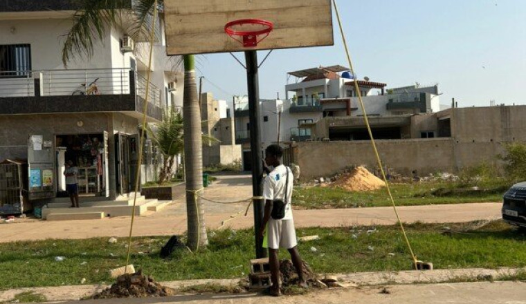 1 terrain de Basket pour des enfants passionnés