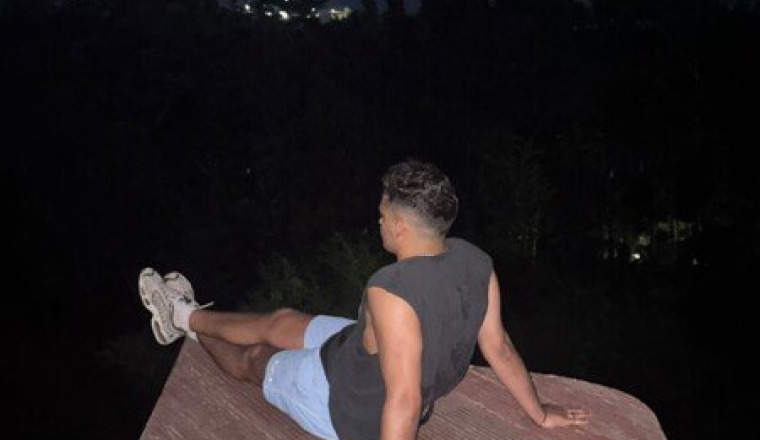 Sofiane to the Moon