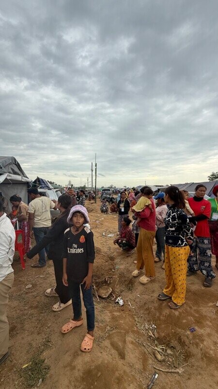 URGENCE Aide humanitaire pour les déplacés khmers