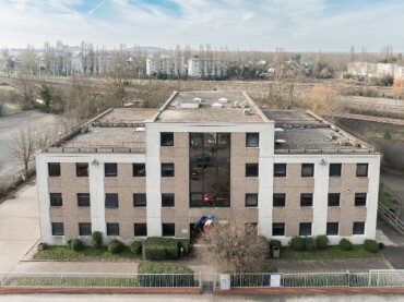 GROUPE SCOLAIRE SAMARCANDE - RACHAT DU BATIMENT