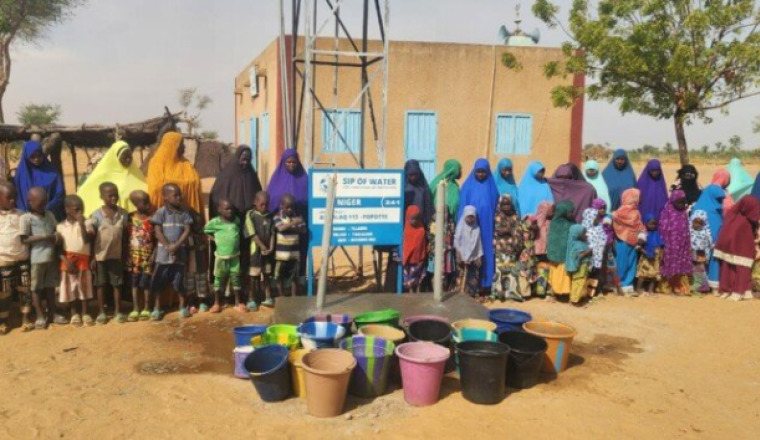 Forage à château d'eau au Niger