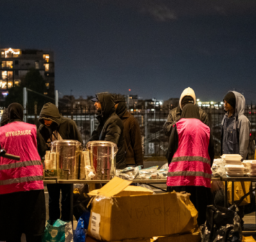 Ramadan 2026: Nourrir les nécessiteux 🍽️ 🚨 