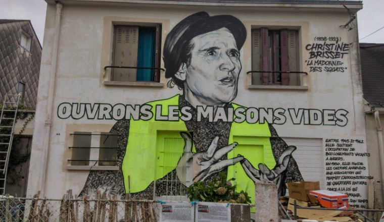 Solidarité avec les personnes et familles à la rue