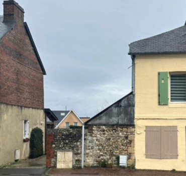 Une salle de prière digne pour La côte fleurie  🕌