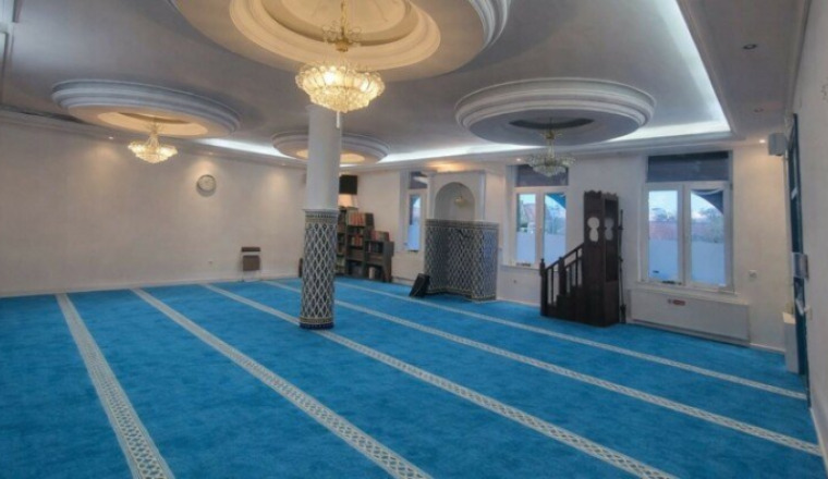 Nouveau tapis de la Mosquée An Nour Quievrechain