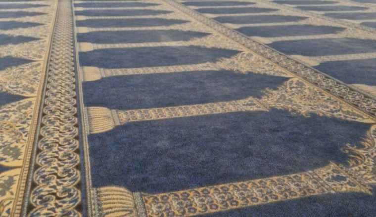 Aidons notre mosquée à renouveler sa moquette