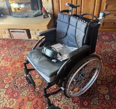 Achat  fauteuil roulant électrique et  lit médical