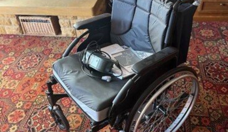 Achat  fauteuil roulant électrique et  lit médical