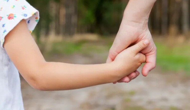 Aidons cet enfant à se battre contre le cancer