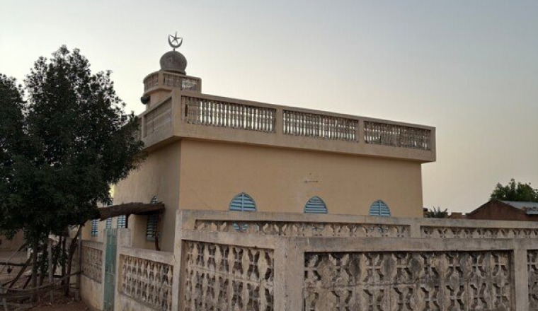 Rénovation de mosquée de quartier à Leya