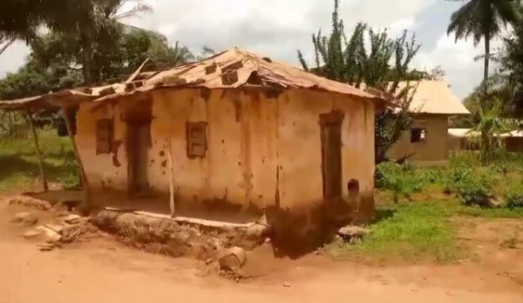 Bâtir une mosquée pour tout un village