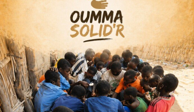 Offrir un repas aux enfants au Sénégal