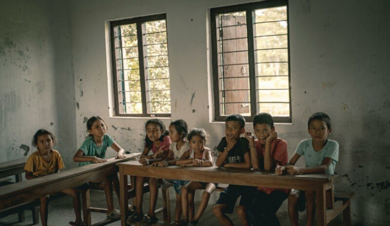 Équipons l’école du village